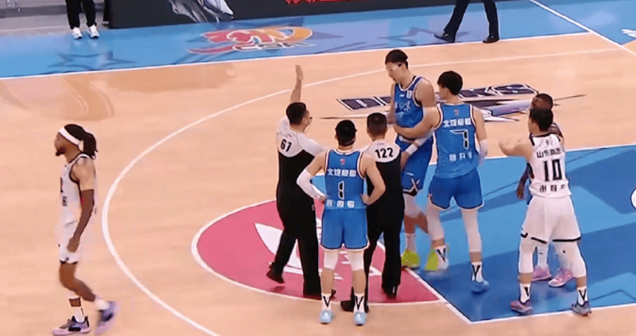 开云体育官网-浙江队发布备战花絮;清晨绝杀压哨;NBA季后赛任务艰巨;心理建设被强调的简单介绍