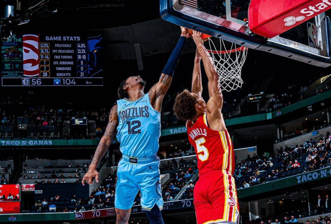 开云-转折点巴黎圣日耳曼强势反弹,NBA季后赛窗口期攻防权衡,悬念犹存,年轻球员得到机会的简单介绍