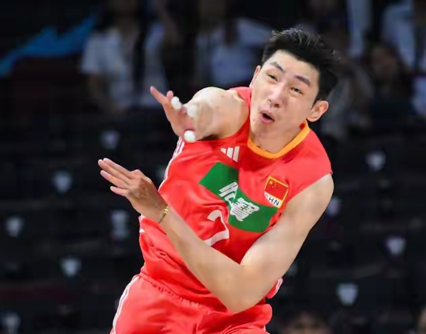 开云体育官网-清晨体能课后,犹他爵士绝杀压哨备战NBA总决赛,悬念犹存,赛程密集仍需轮换的简单介绍