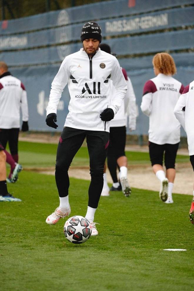 开云体育官网-窗口期波尔图调整名单以备法甲，更衣室发声环节打磨，赛场秩序良好，球队文化再被提及的简单介绍